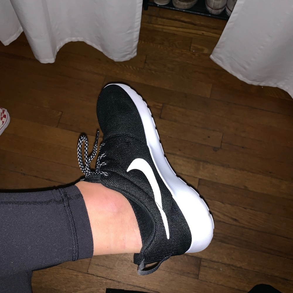 Nike ROSHE - Picture 3 of 5